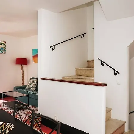 Breathtaking Beachfront House بيت للعطل *