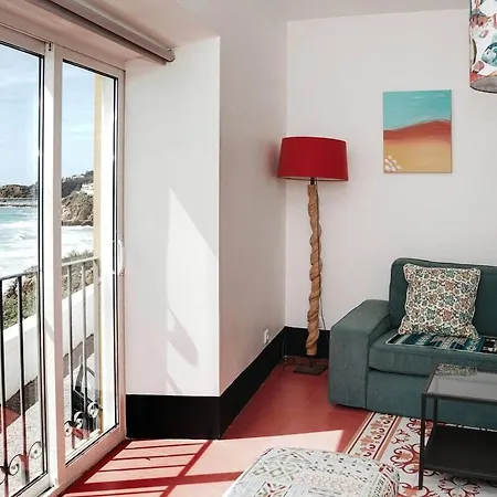 Breathtaking Beachfront House *