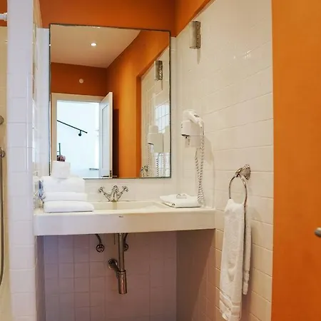 Breathtaking Beachfront House البوفيرا