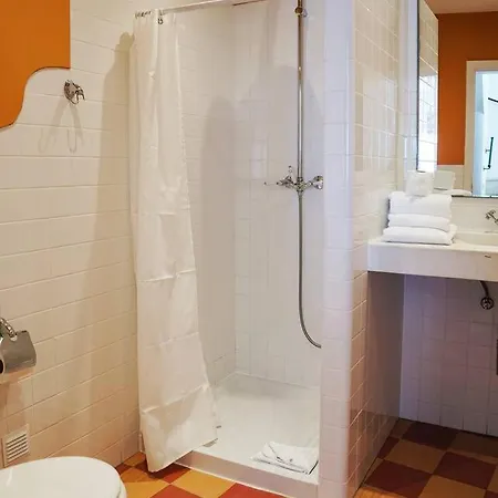 Breathtaking Beachfront House * البوفيرا