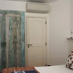 Breathtaking Beachfront House Сasa de vacaciones Albufeira