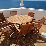Breathtaking Beachfront House * アルブフェイラ