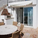 別荘 Breathtaking Beachfront House *